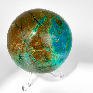 Sfera In Shattuckite ～8cm di diametro.